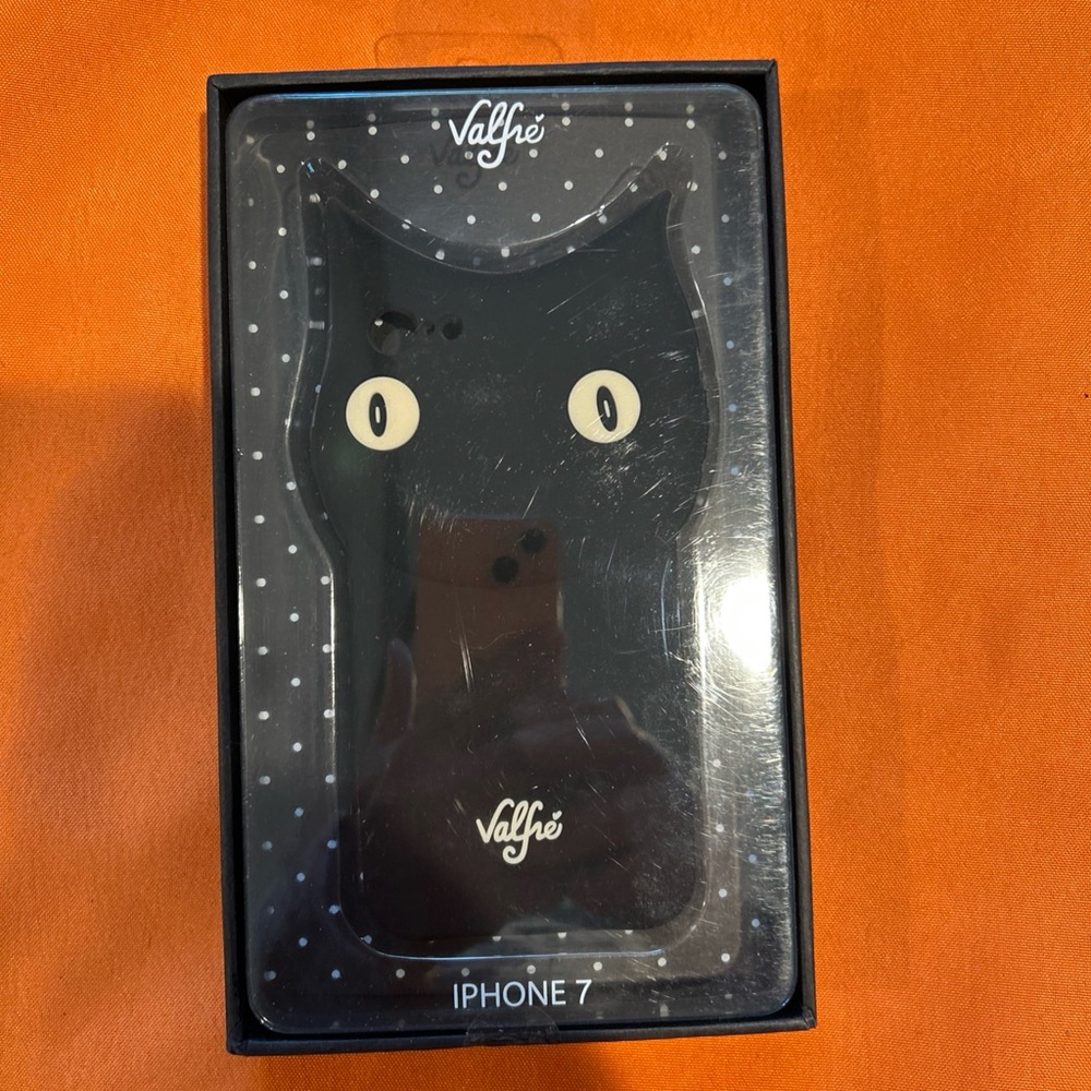 Valfre Midnight Cat iPhone 7 Case